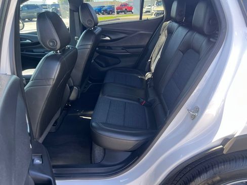 Used 2025 Buick Envista Preferred FWD image 20