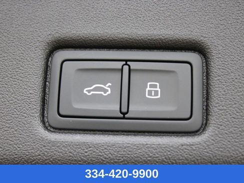 New 2025 Audi Q5 Premium image 30