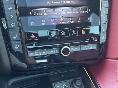Used 2025 INFINITI QX50 Sport AWD/4WD image 21