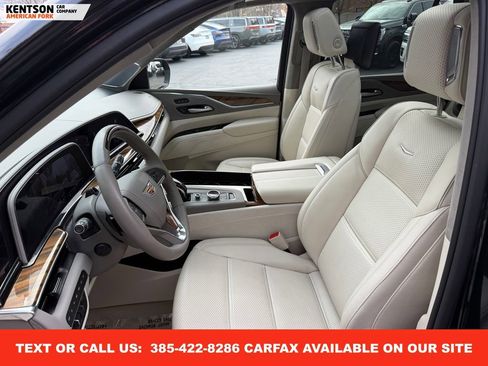 Used 2024 Cadillac Escalade Sport Platinum image 35
