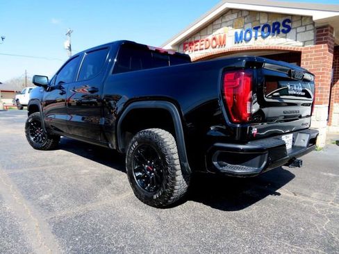 Used 2023 GMC Sierra 1500 AT4X image 8