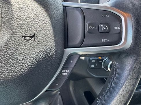 Used 2024 RAM 2500 Big Horn w/ Sport Appearance Package AWD/4WD image 37