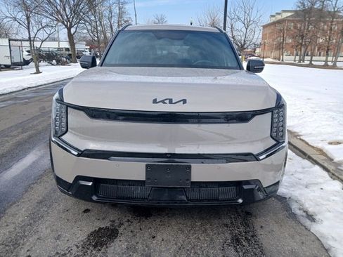 Certified 2026 Kia EV9 Land w/ Nightfall Edition Package image 1