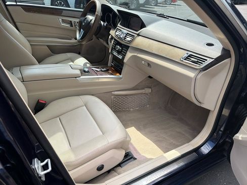 Used 2014 Mercedes-Benz E 350 4MATIC Sedan image 24