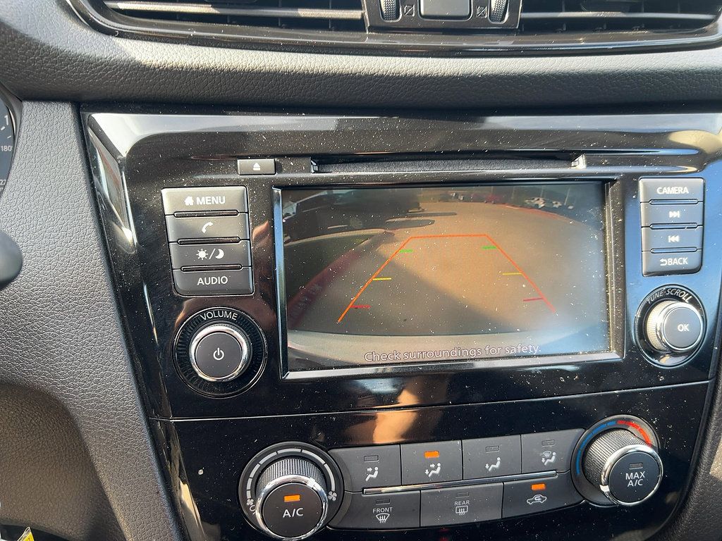 Used 2021 Nissan Rogue Sport S FWD image 9