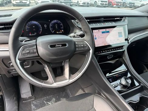New 2026 Jeep Grand Cherokee L 4WD image 16