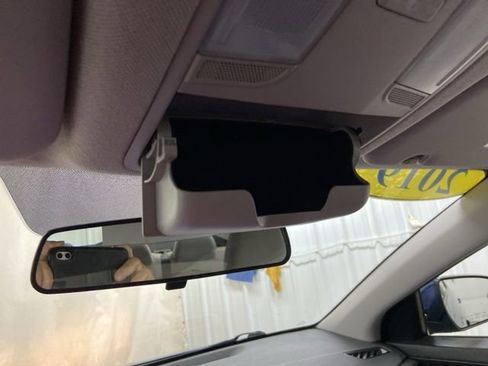 Used 2019 Hyundai Elantra SE image 29