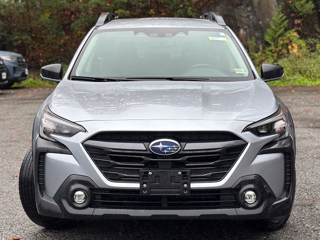 Used 2023 Subaru Outback AWD/4WD image 2