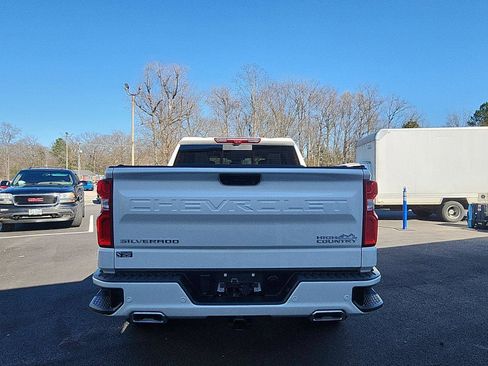 Used 2025 Chevrolet Silverado 1500 High Country w/ Technology Package image 4