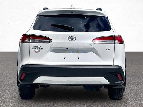 Certified 2024 Toyota Corolla Cross LE FWD image 8