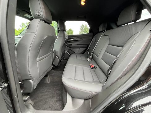 Used 2023 Chevrolet TrailBlazer RS AWD/4WD image 17