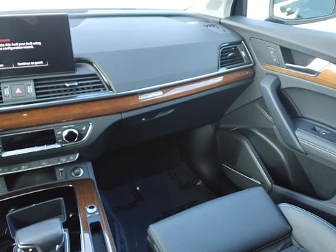 Certified 2024 Audi Q5 e Premium Plus w/ Premium Plus Package image 22