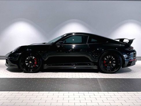 Used 2024 Porsche 911 Carrera S image 2