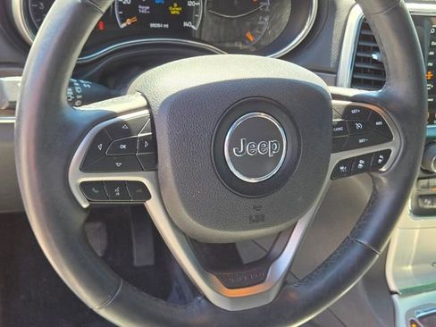 Used 2018 Jeep Grand Cherokee Limited image 25