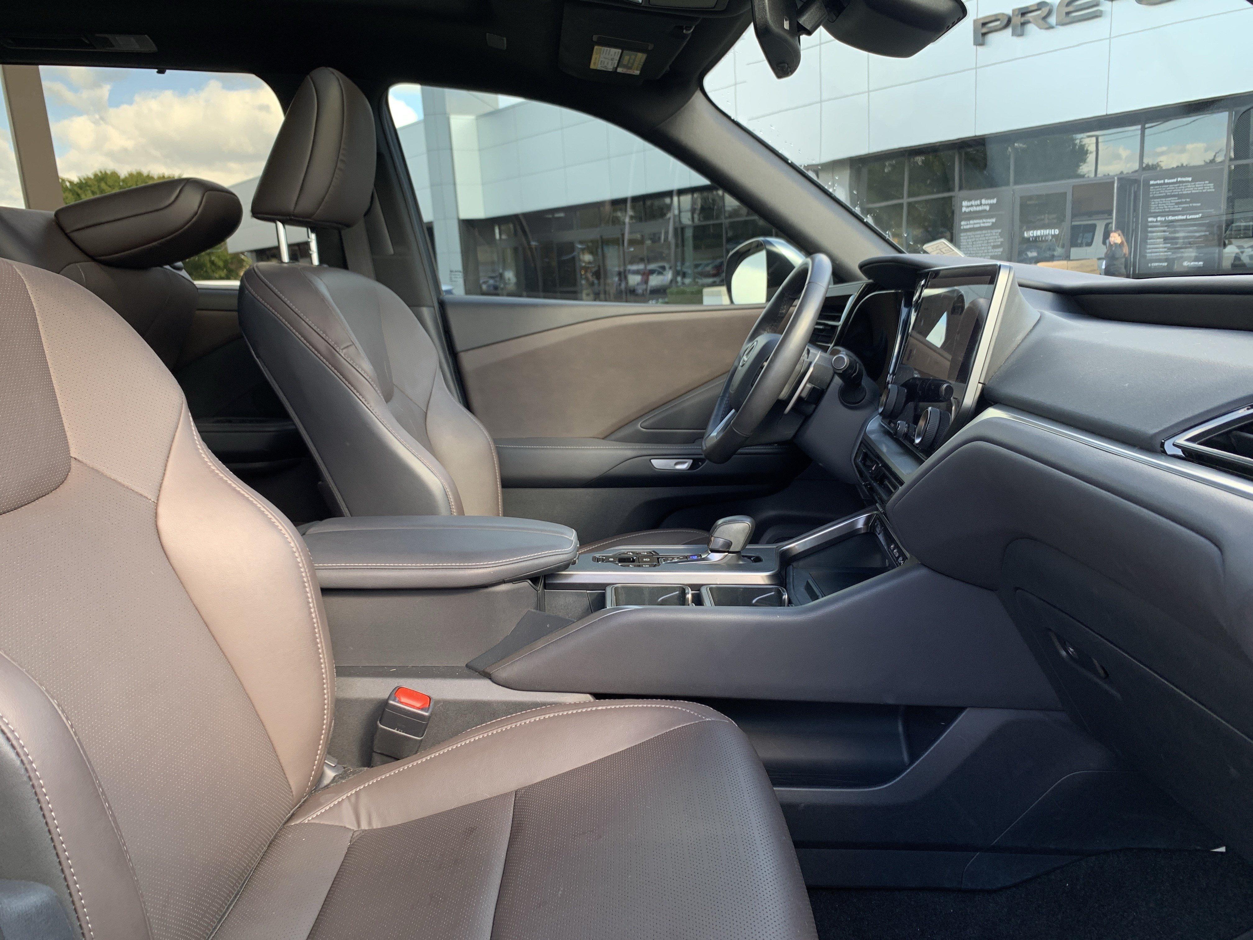 Used 2024 Lexus TX 350 AWD w/ Captains Chair Package image 35