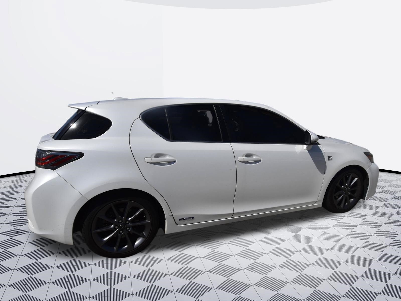 Used 2012 Lexus CT 200h Premium w/ Premium Audio Pkg (F Sport) FWD image 3
