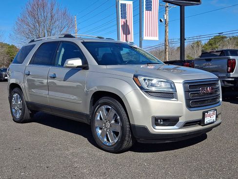 Used 2017 GMC Acadia Limited SLT image 1