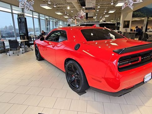 Used 2022 Dodge Challenger SRT Hellcat image 5