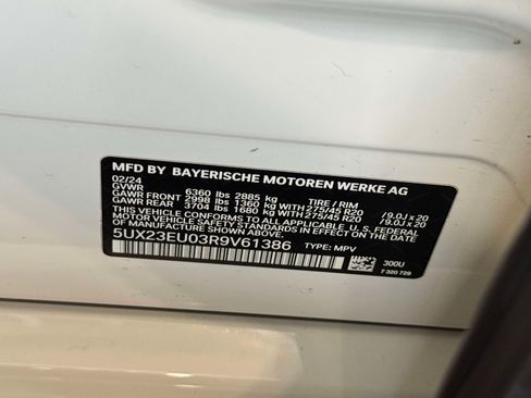 Used 2024 BMW X5 xDrive40i w/ M Sport Package AWD/4WD image 18