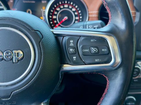 Used 2020 Jeep Gladiator Rubicon w/ Dual Top Group AWD/4WD image 23