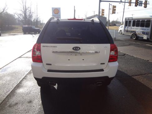 Used 2009 Kia Sportage LX image 4