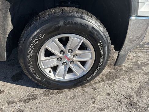 Used 2017 GMC Sierra 1500 SLE w/ SLE Value Package image 5