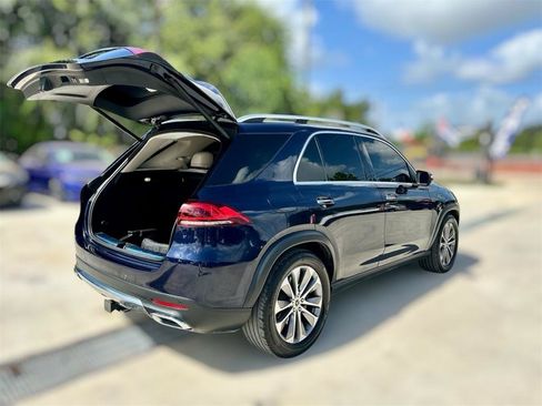 Used 2022 Mercedes-Benz GLE 450 4MATIC w/ Premium Package image 9