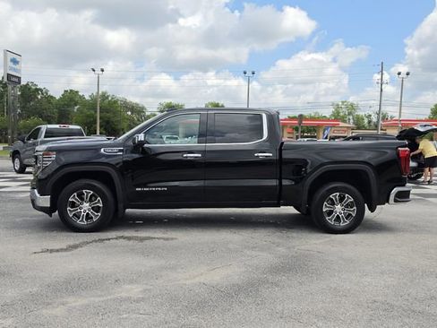 Used 2026 GMC Sierra 1500 SLT RWD image 2