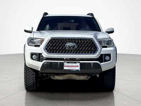 Used 2018 Toyota Tacoma TRD Off-Road image 8