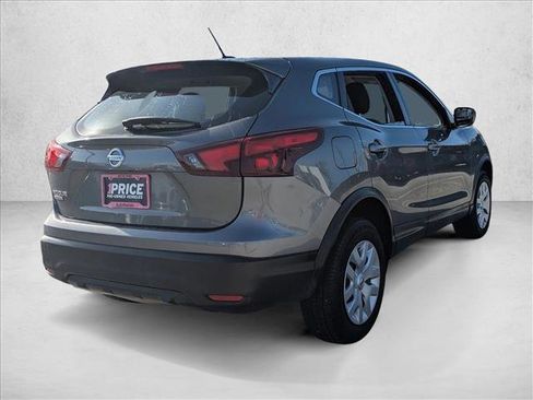 Used 2018 Nissan Rogue Sport S FWD image 5