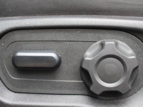 Used 2014 Ford Taurus SEL w/ Equipment Group 201A FWD image 15