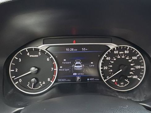 Used 2024 Nissan Altima 2.5 SV image 12