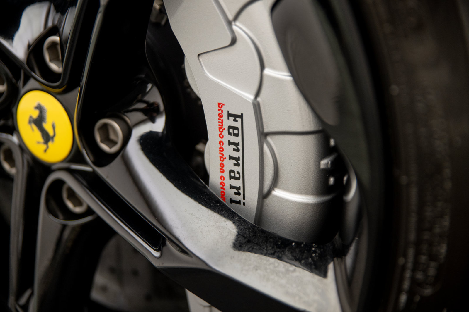 Used 2021 Ferrari SF90 Stradale AWD/4WD image 32