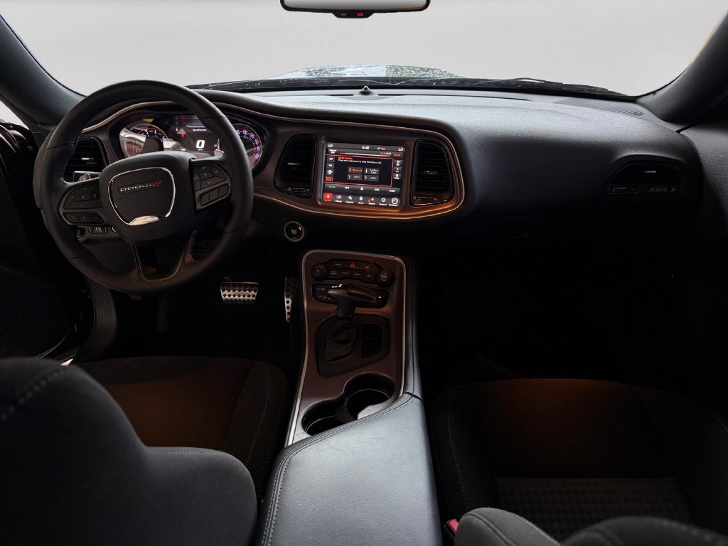 Used 2022 Dodge Challenger R/T Scat Pack w/ Driver Convenience Group RWD image 29