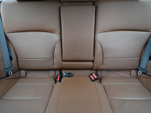 Used 2018 Subaru Outback 2.5i Touring AWD/4WD image 13