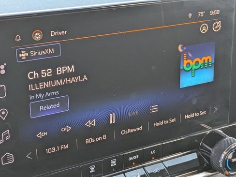 Used 2023 Chevrolet Colorado Trail Boss w/ Technology Package image 14