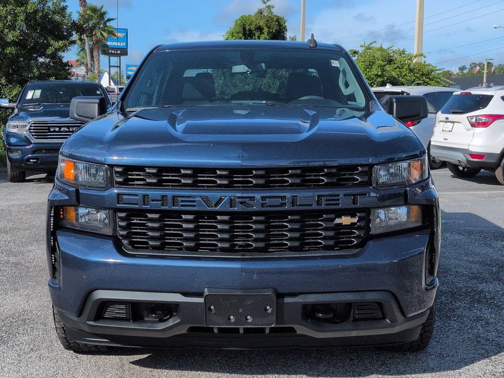 Used 2020 Chevrolet Silverado 1500 Custom w/ Custom Value Package AWD/4WD image 9