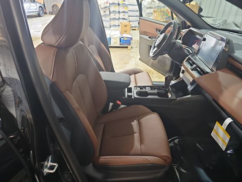 New 2026 Subaru Outback Touring AWD/4WD image 10