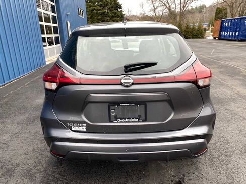 Used 2024 Nissan Kicks S image 13