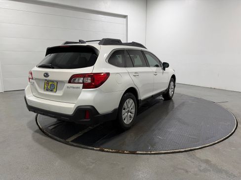 Used 2018 Subaru Outback 2.5i Premium image 29