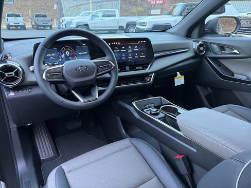 New 2026 Chevrolet Equinox LT image 15