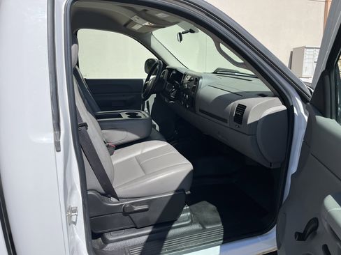 Used 2008 Chevrolet Silverado 1500 W/T w/ Skid Plate Package image 8