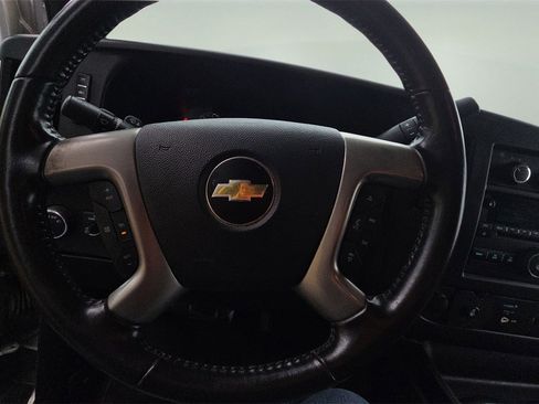Used 2017 Chevrolet Express 3500 LT w/ LT Preferred Equipment Group image 11
