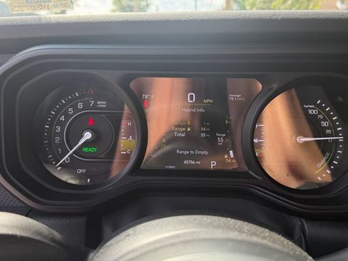 Used 2024 Jeep Wrangler Unlimited Rubicon 4xe AWD/4WD image 16