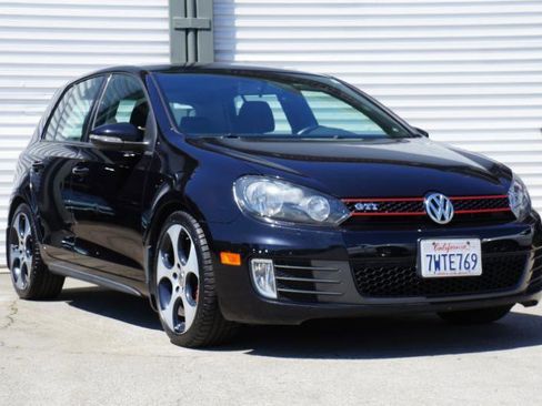 Used 2011 Volkswagen Golf 4-Door image 23