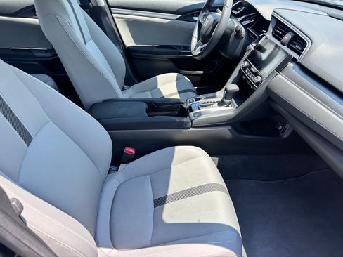 Used 2018 Honda Civic EX image 9
