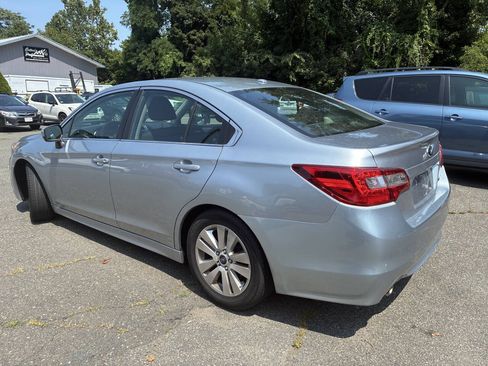 Used 2015 Subaru Legacy 2.5i Premium w/ Moonroof Package AWD/4WD image 3