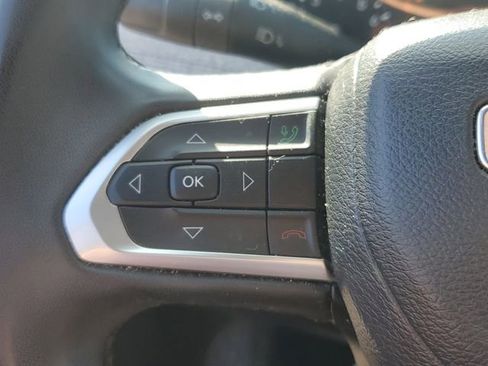 Used 2024 Jeep Compass Latitude AWD/4WD image 12