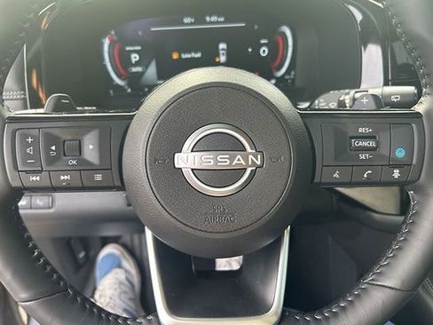 Certified 2025 Nissan Pathfinder Platinum w/ Cargo Package image 18