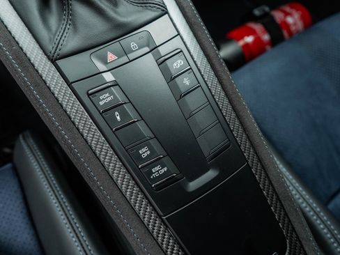 Used 2023 Porsche 718 Cayman GT4 RS RWD image 30